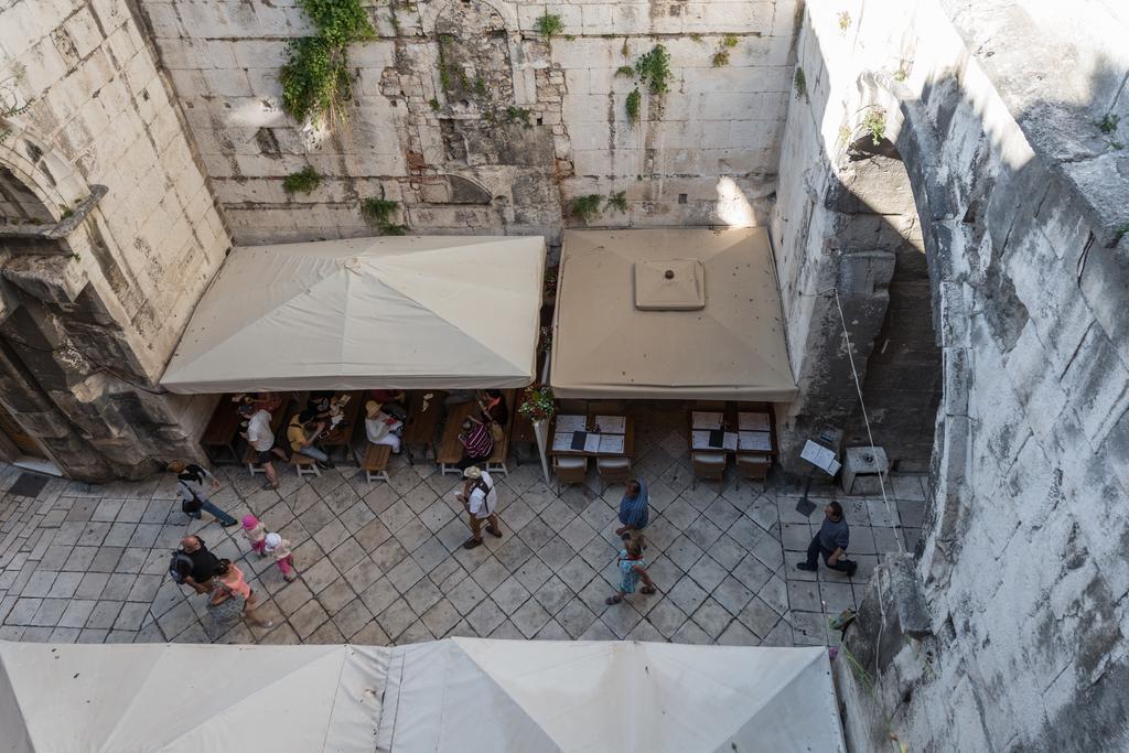 Temple Luxury Apartments & Rooms Split Bagian luar foto