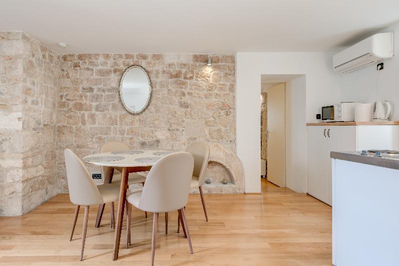 Temple Luxury Apartments & Rooms Split Bagian luar foto