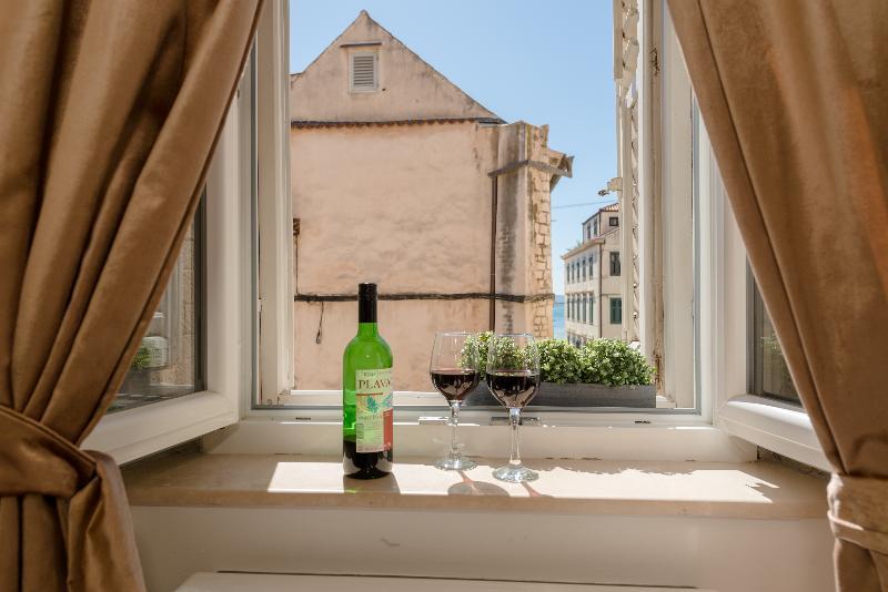 Temple Luxury Apartments & Rooms Split Bagian luar foto