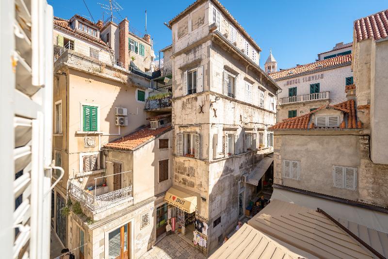 Temple Luxury Apartments & Rooms Split Bagian luar foto